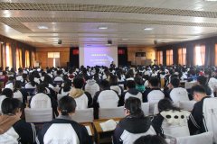 ��У����У�����